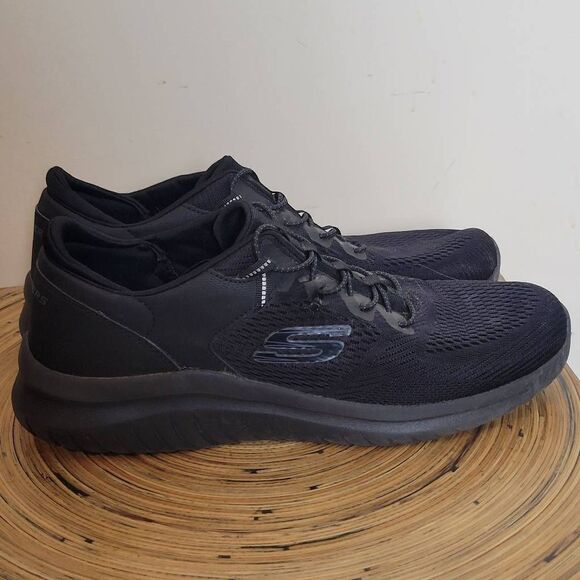 Skechers Men's Ultra Flex Memory Foam Mesh Knit Bungee Lace Athletic Sneaker 12 - Picture 1 of 6